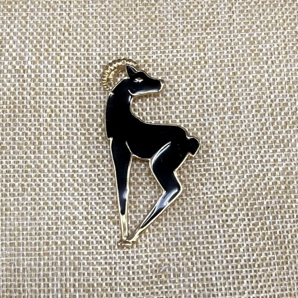 Vintage Trifari Antelope Gazelle Brooch Pin Figural Gold Tone Black Enamel